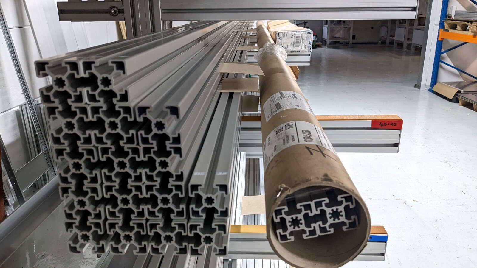 Bosch-Rexroth-Aluminiumprofil im Querschnitt – Basis für Maschinengestelle und Einhausungen